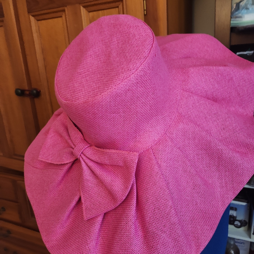 Elegant Pink Wide-Brim Hat